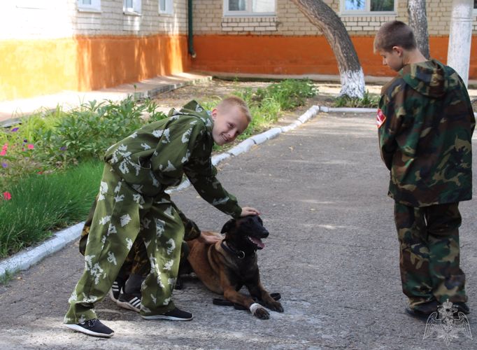 В Ульяновске ветераны и сотрудники спецподразделения ОМОН Росгвардии оказали содействие  в проведении спортивной игры «Зарница»