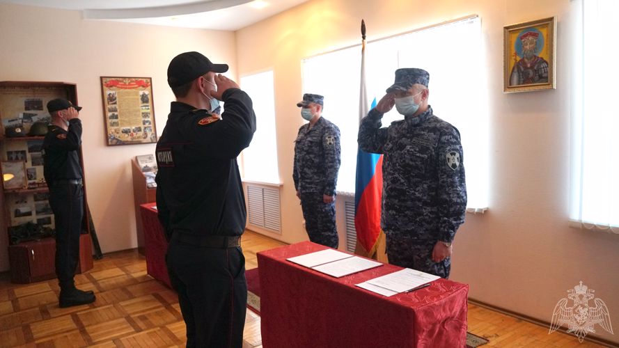 В Ульяновске росгвардейцы присягнули на верность Отечеству