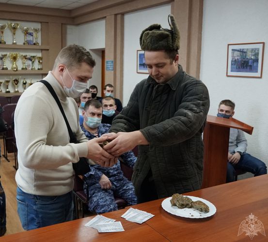 Ульяновские росгвардейцы прошли исторический квест, посвященный памяти жертв блокадного Ленинграда