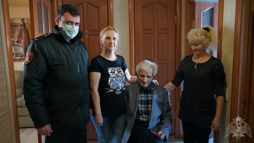 Представитель Управления Росгвардии по Ульяновской области поздравил ветерана Великой Отечественной войны с 96-летием 