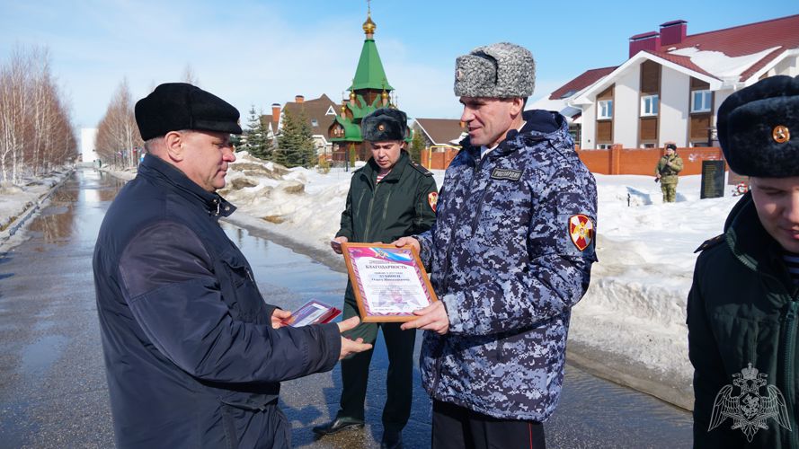 В Ульяновске росгвардейцы почтили память погибших сослуживцев