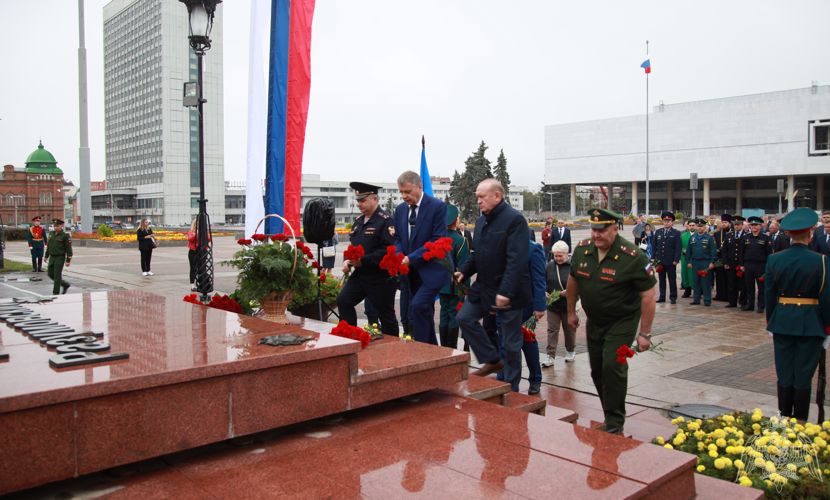 Начальник Управления Росгвардии по Ульяновской области принял участие в митинге-реквиеме, посвященном Дню солидарности в борьбе с терроризмом 
