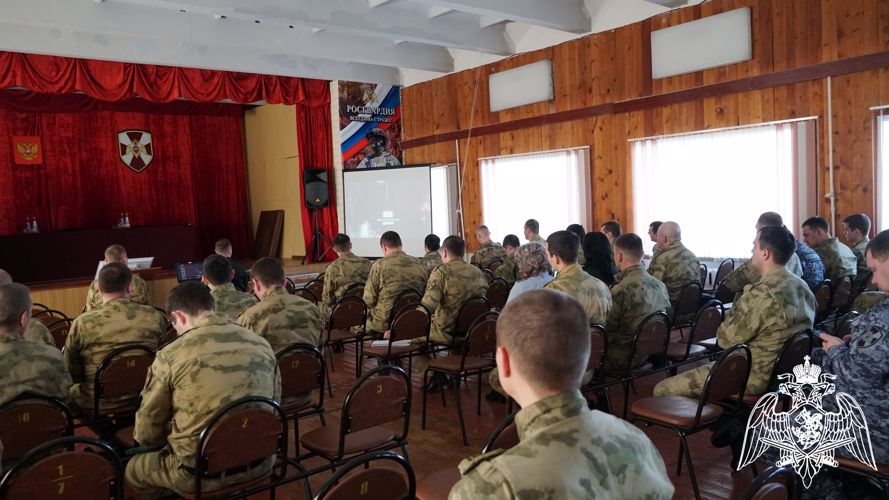 В Ульяновске сотрудники и военнослужащие Росгвардии посмотрели документальный фильм о Сталинградской битве 