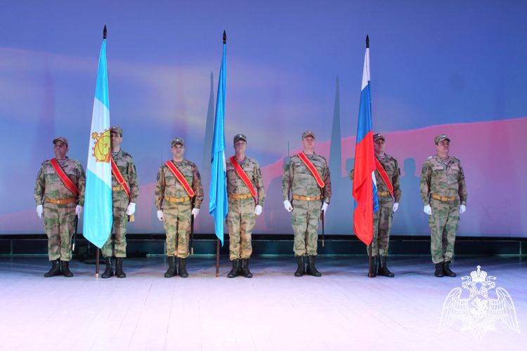 В Ульяновске росгвардейцы приняли участие в  концерте, посвященному Дню защитника Отечества