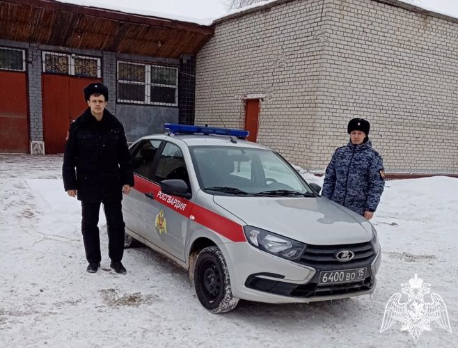 Ульяновские росгвардейцы оказали помощь на дороге водителю УАЗа