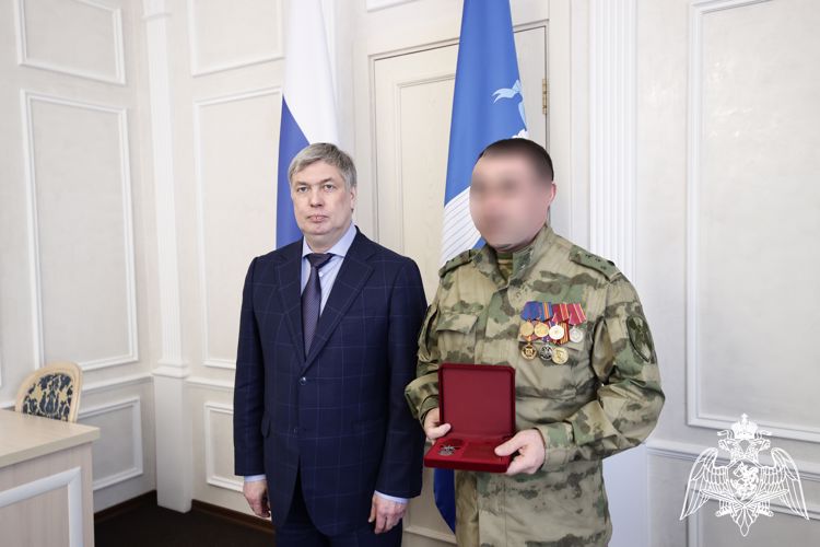 Губернатор Ульяновской области вручил госнаграды росгвардейцам – участникам СВО