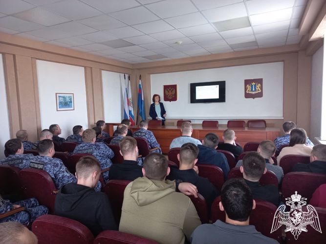 В Ульяновске росгвардейцы прослушали лекцию общества «Знание»