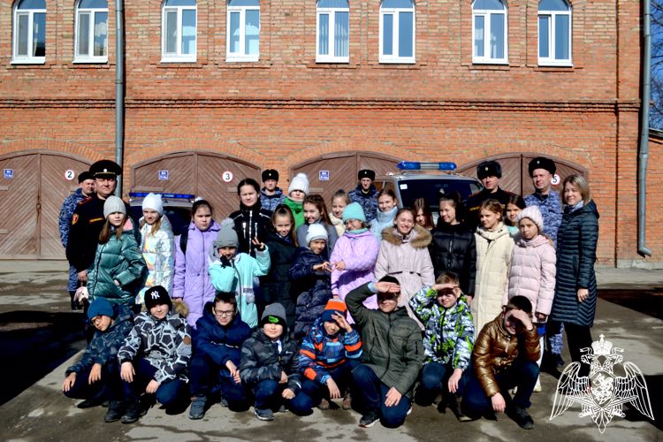 Ульяновские росгвардейцы провели урок мужества для гимназистов