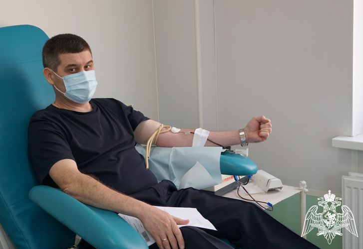 В Ульяновске сотрудники вневедомственной охраны Росгвардии приняли участие в донорской акции «От сердца к сердцу»