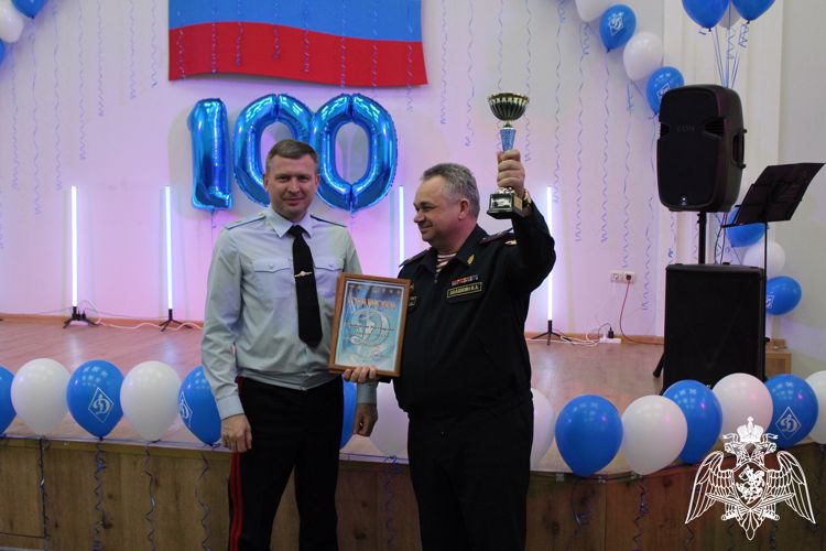   В честь 100-летия общества «Динамо» руководство и сотрудники Управления Росгвардии по Ульяновской области получили почетные награды
