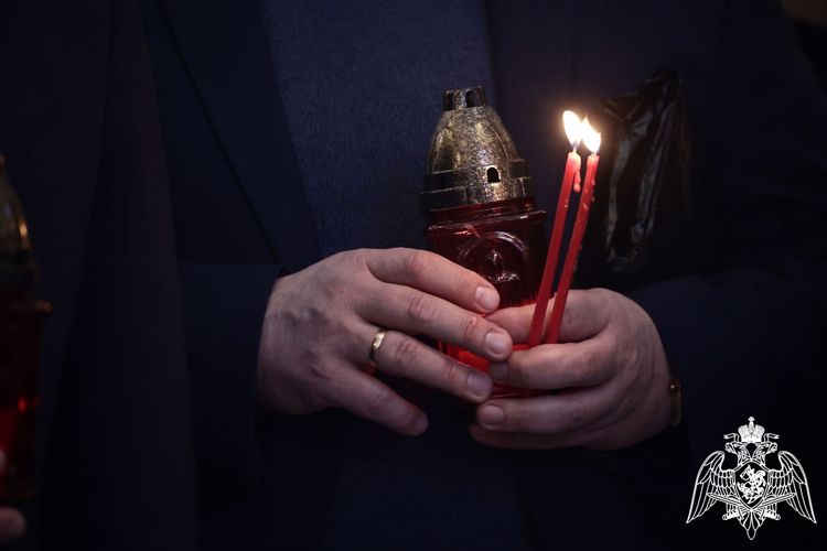 В Ульяновске начальник территориального управления Росгвардии принял участие во встрече Благодатного огня