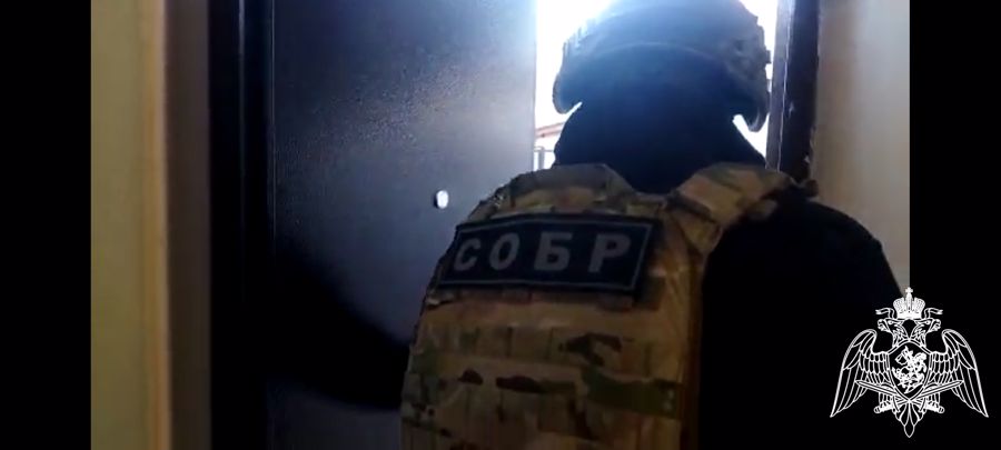 В Ульяновской области при силовой поддержке СОБР «Пламя» пресечена деятельность организаторов экстремистского движения