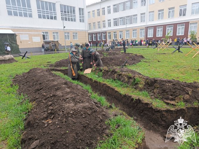 В Ульяновске сотрудники Росгвардии посетили  военно-историческую реконструкцию боя Великой Отечественной войны