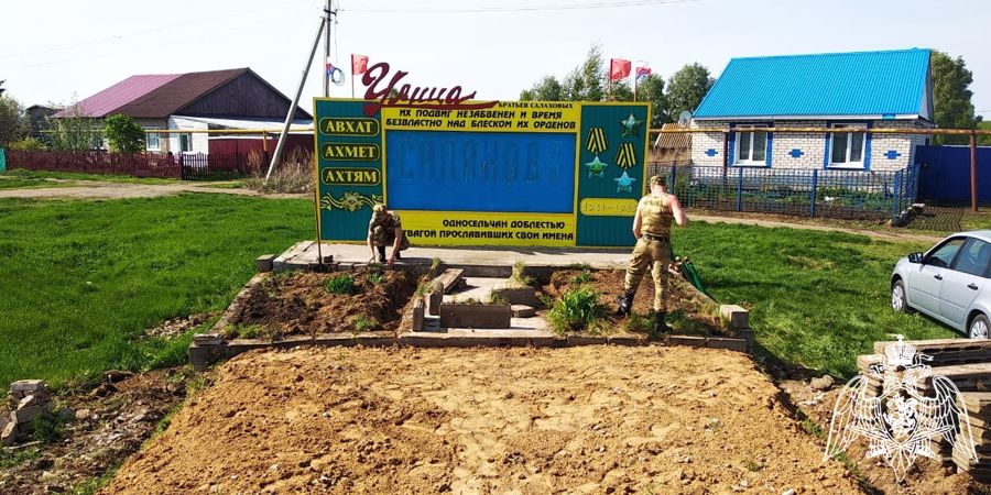 Ульяновские росгвардейцы  приняли участие в восстановлении памятника участникам ВОВ 