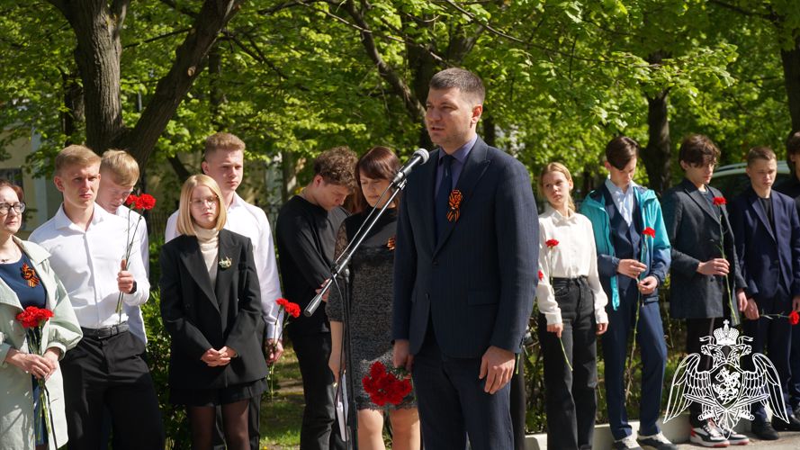 Ульяновские военнослужащие стали участниками митинг-реквиема, посвященного Дню Победы