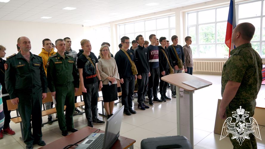 В Ульяновске офицер Росгвардии посетил учебные военные сборы