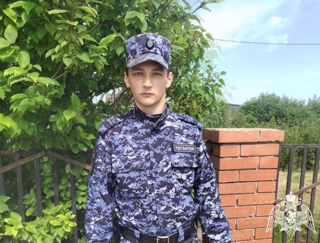 В Ульяновской области сотрудник Росгвардии локализовал пожар на лесополосе