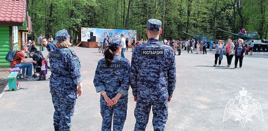 Ульяновские росгвардейцы обеспечили безопасность горожан во время праздника весны и труда