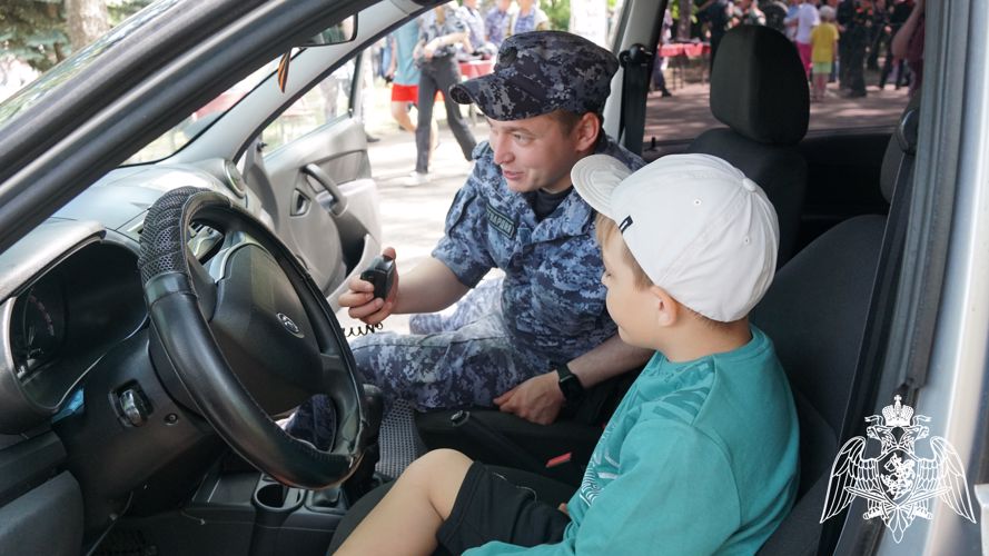 В Ульяновске прошла акция «Открытая Росгвардия»