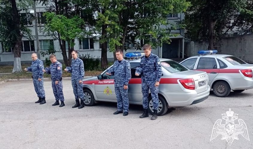 Сотрудники и военнослужащие Управления Росгвардии по Ульяновской области присоединились к акции «Минута молчания»