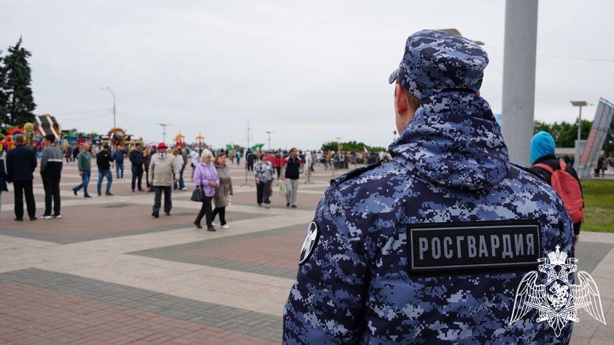 Ульяновские сотрудники Росгвардии обеспечили правопорядок в День России