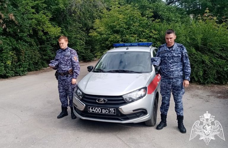 Сотрудники и военнослужащие Управления Росгвардии по Ульяновской области присоединились к акции «Минута молчания»