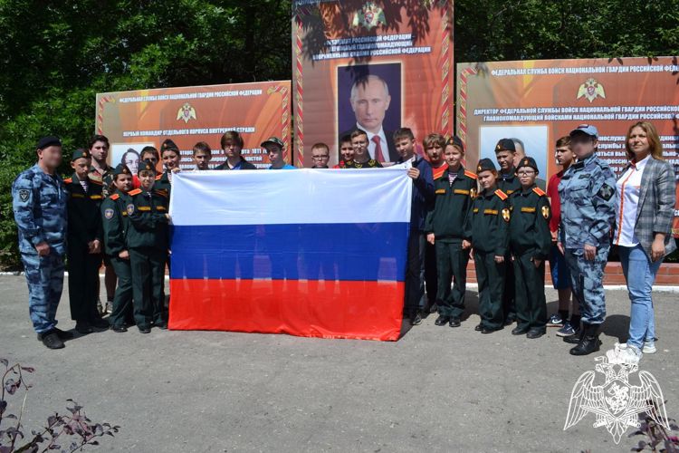 Ульяновские воспитанники «Гвардейской смены» побывали в гостях у спецподразделения Росгвардии