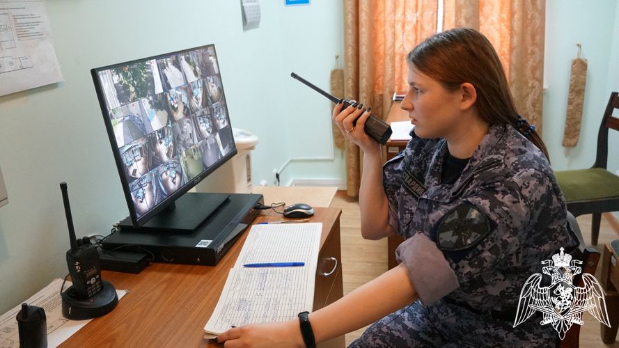 В Ульяновске молодая семейная пара сотрудников Росгвардии стала героями телевизионного сюжета