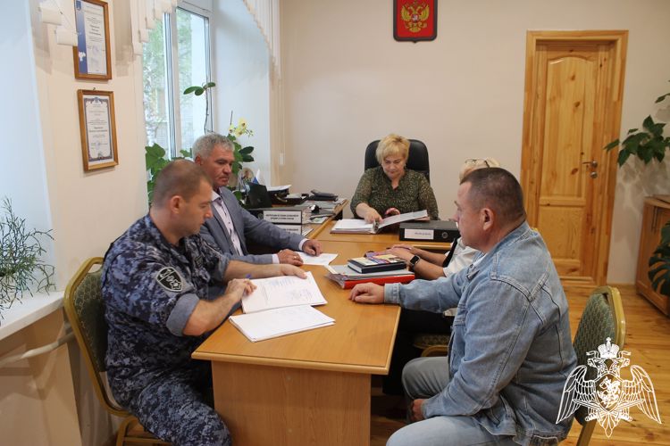 Ульяновские росгвардейцы приступили к приемке школ к новому учебному году