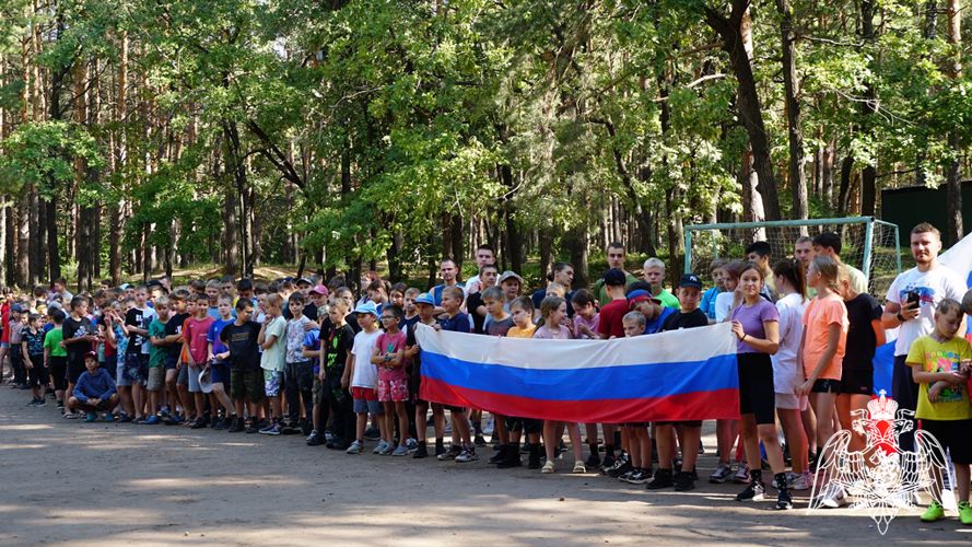 В канун празднования Дня государственного флага ульяновские росгвардейцы провели урок мужества