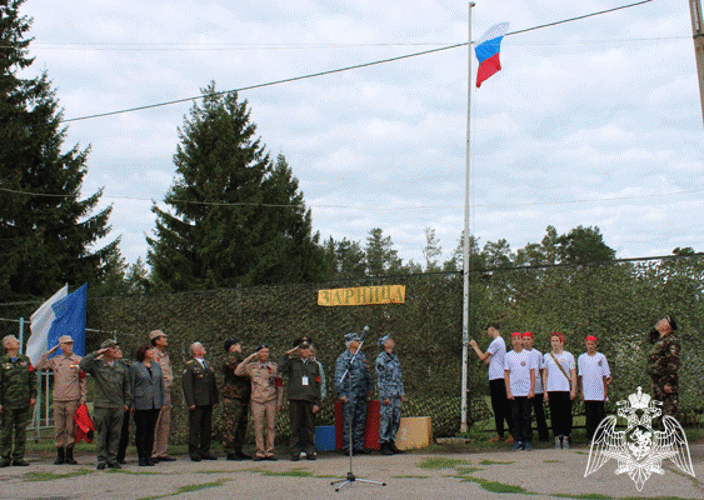 Ульяновские росгвардейцы и ветераны службы приняли участие в соревнованиях «Зарница», организованных среди воспитанников детских домов 