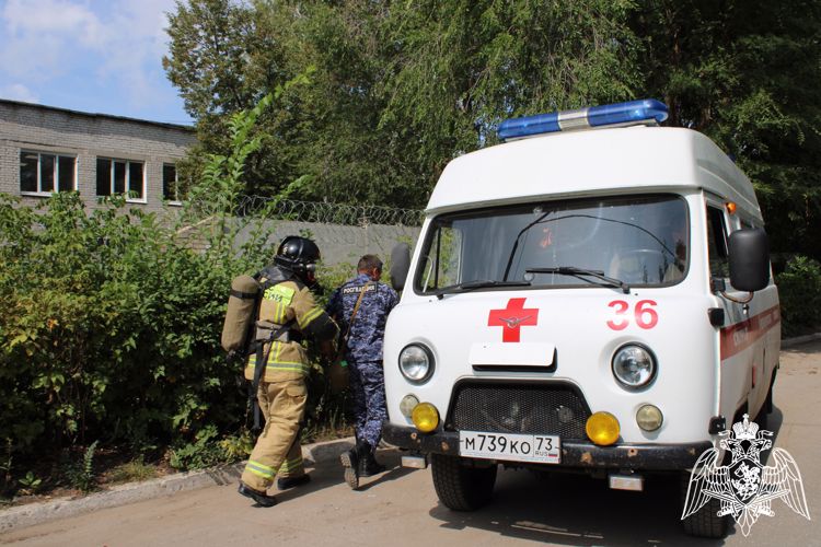 Ульяновские росгвардейцы провели совместные учения с МЧС