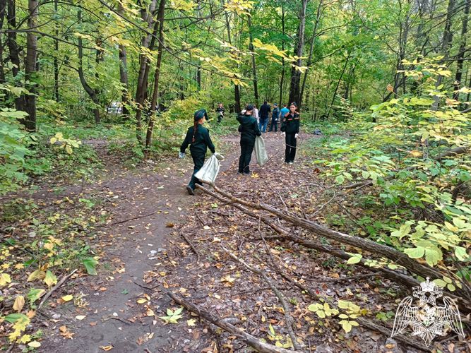 Ульяновские росгвардейцы и воспитанники «Гвардейской смены» стали участниками акции «Зеленая Россия»