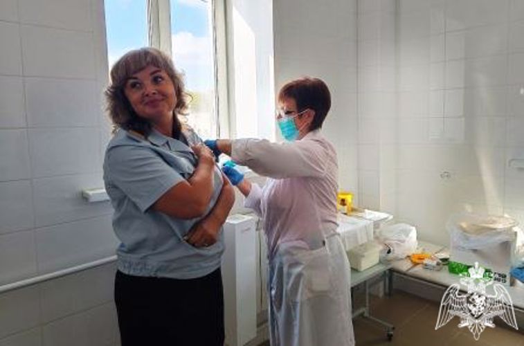 Ульяновские росгвардейцы присоединились к кампании по вакцинации от гриппа