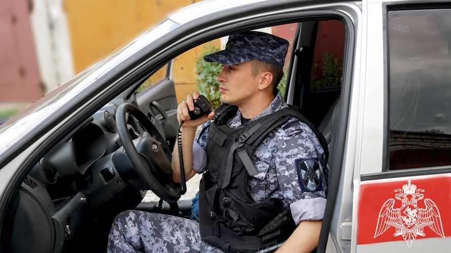 В Ульяновске сотрудники Росгвардии задержали гражданина, подозреваемого в краже детской куртки 