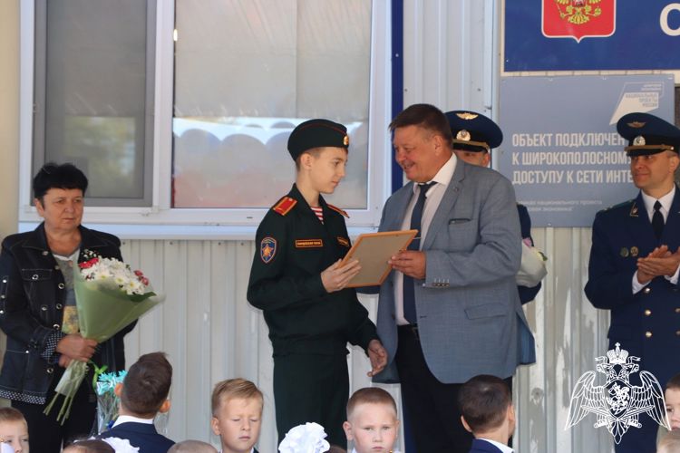 В Ульяновске состоялось торжественное построение кадетских классов, посвященное Дню знаний