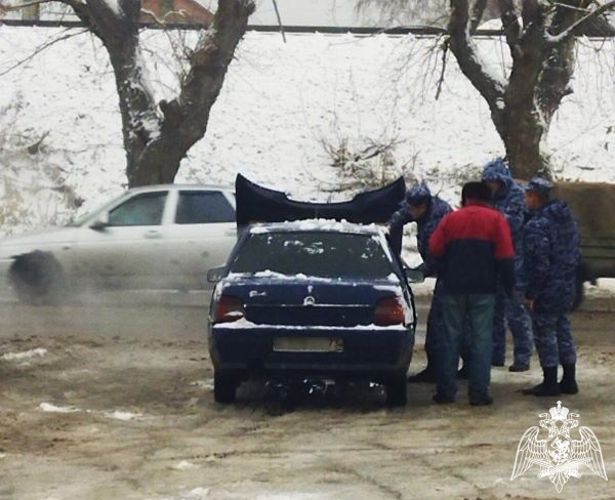 Росгвардейцы предотвратили возгорание автомобиля в Димитровграде