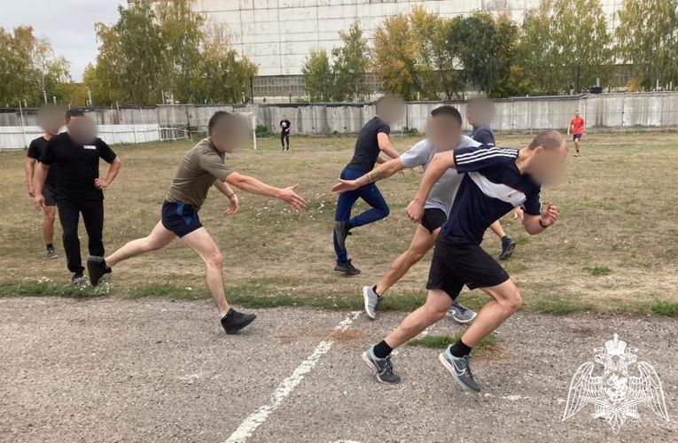 В профессиональный праздник сотрудники ОМОН «Симбир» провели спортивный турнир