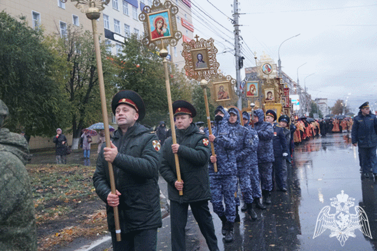 Ульяновские росгвардейцы совершили крестный ход с мощами великомученика Георгия Победоносца