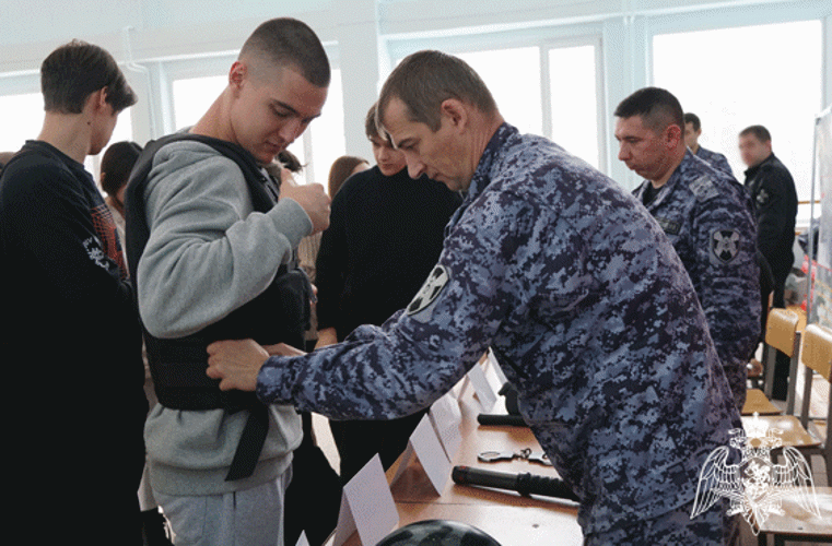 В Ульяновске сотрудники Росгвардии приняли участие в марафоне #ЯГоржусь