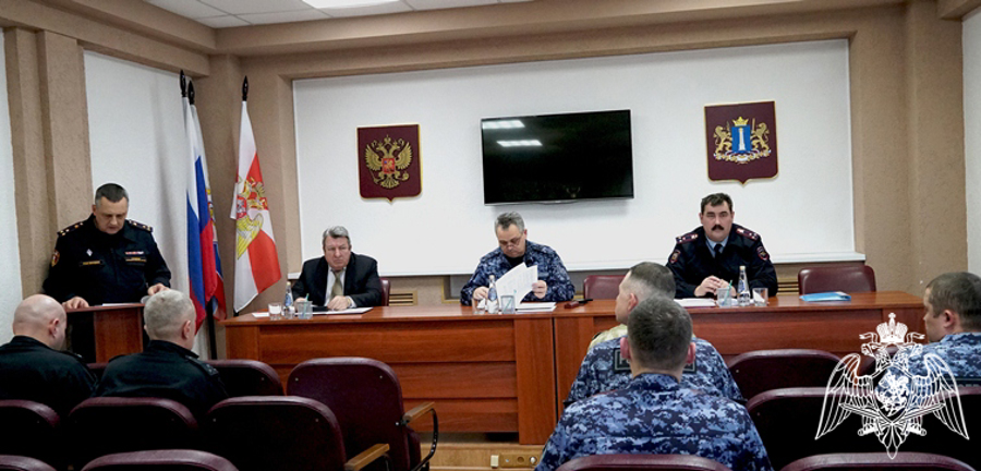 Начальник Управления Росгвардии по Ульяновской области провел заседание оперативного штаба по обеспечению безопасности в новогодние праздники