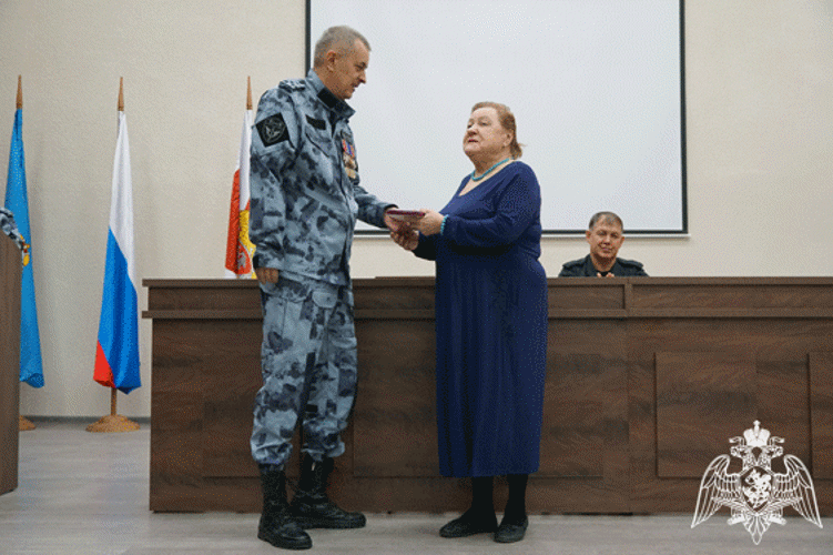 В Ульяновске отличившимся бойцам ОМОН «Симбир» вручили награды