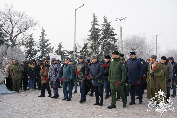 Ульяновские росгвардейцы приняли участие в памятных мероприятиях в честь Дня Героев Отечества