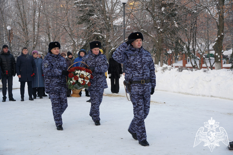 Ульяновские росгвардейцы приняли участие в памятных мероприятиях в честь Дня Героев Отечества