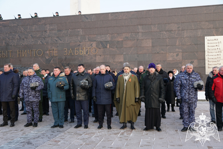 Ульяновские росгвардейцы приняли участие в памятных мероприятиях в честь Дня Героев Отечества