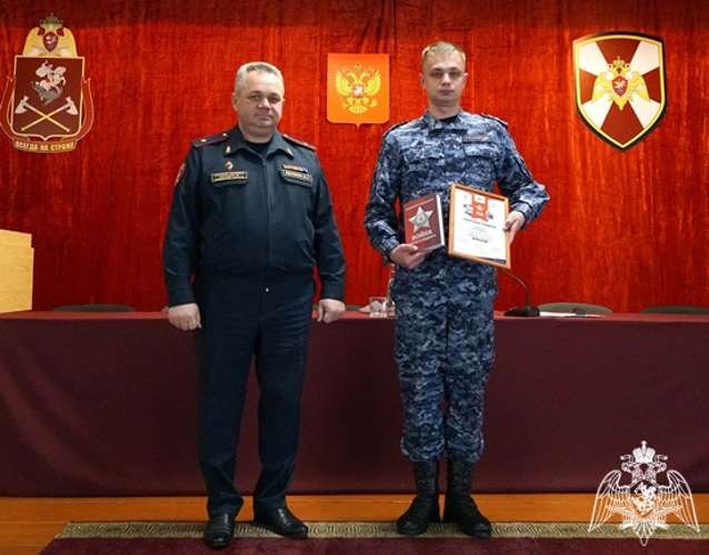 Ульяновский росгвардеец получил награду за победу в региональном этапе международной исторической акции «Диктант Победы»