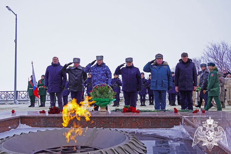Ульяновские росгвардейцы приняли участие в митинг-реквиеме, посвященном 80-летию снятия блокады Ленинграда 