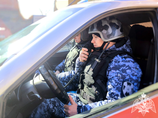 В Ульяновске сотрудники Росгвардии задержали подозреваемого в угрозе убийством 