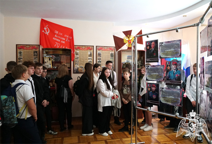 Ульяновские школьники посетили музей территориального управления Росгвардии
