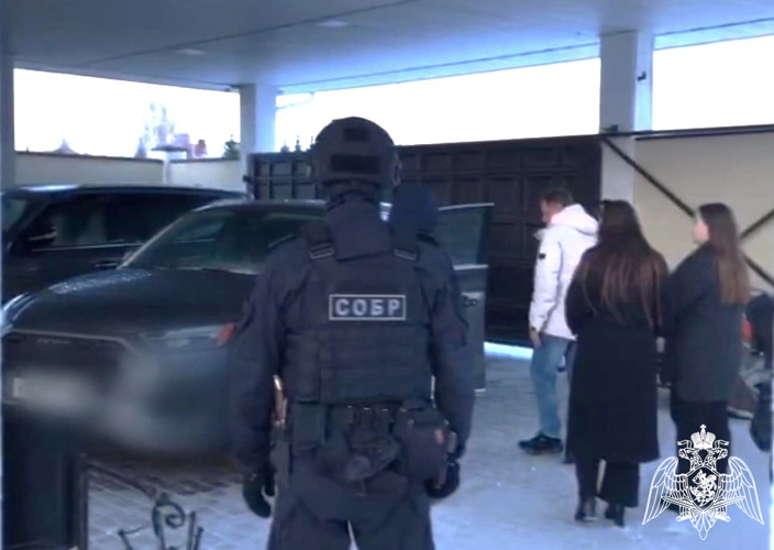 В Ульяновске при содействии бойцов СОБР по подозрению в коррупции задержана заместитель министра ЖКХ и строительства